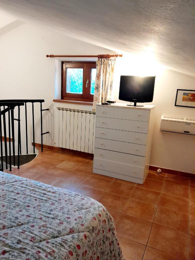 I Gufetti 2 Apartment San Savino  Bagian luar foto